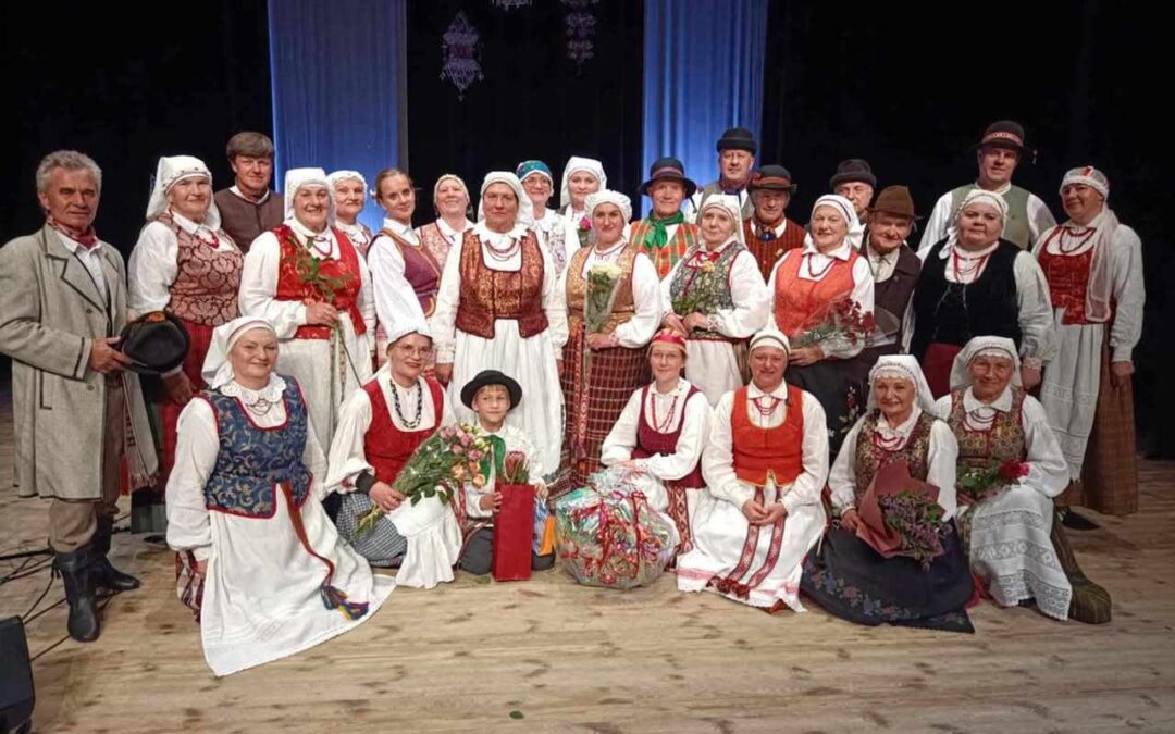 LIETUVA 🇱🇹 KAIŠIADORIŲ KULTŪROS CENTRO FOLKLORO ANSAMBLIS „VERPETA“