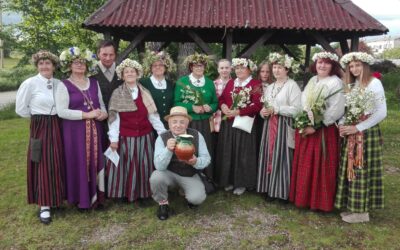 LATVIJA 🇱🇻 FOLKLORO ANSAMBLIS „ĀRE“